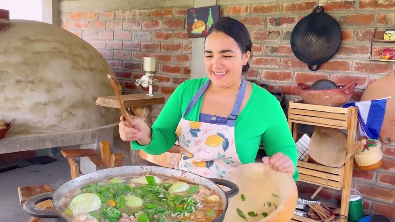ARROZ AGUADO con cerdo y chipilin
