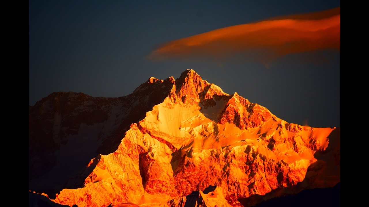 SUNRISE OVER MT. KANCHENJUNGA || PELLING || WEST SIKKIM || HD VIDEO || KANCHENJUNGHA
