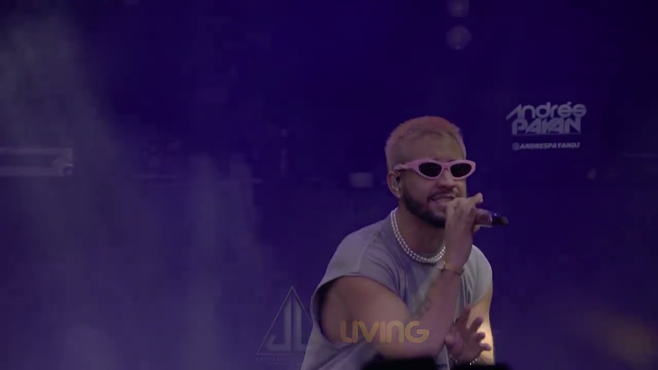 MEMORIAS - Mora en vivo