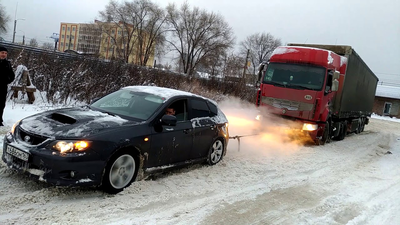 Subaru WRX pulls a truck  Subaru WRX тянет фуру