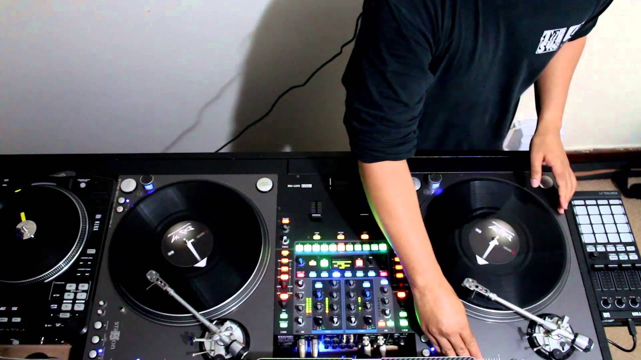 ♫ DJ K ♫ House ♫ November 2015 ♫ Papa's Got a Brand New Bag ♫