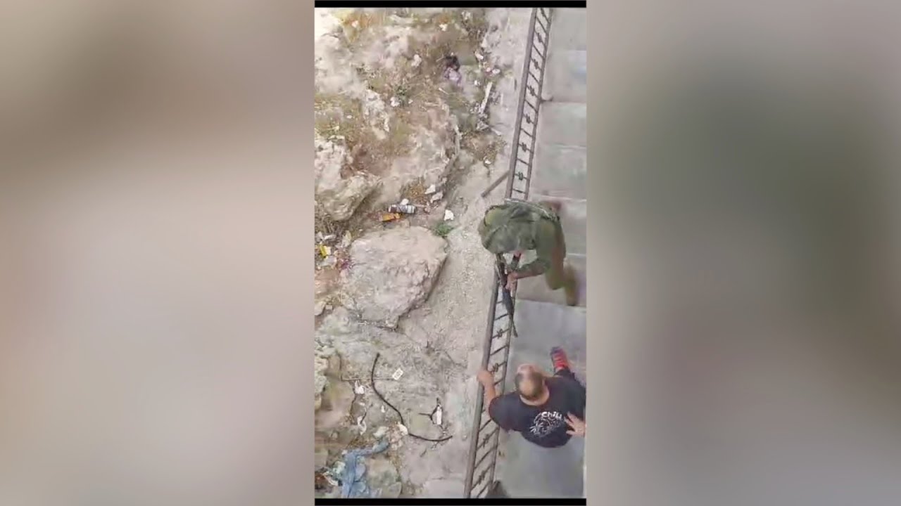 إسرائيل تفرض منذ شهر حظر تجوّل على 750 أسرة من سكّان منطقة H-2 في الخليل كعقاب جماعيّ