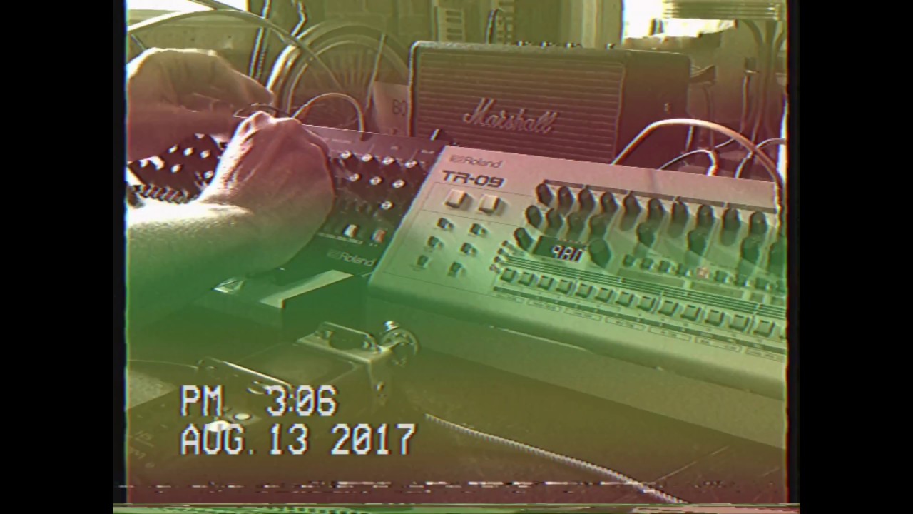 Roland SE-02 and TR-09 acid jam