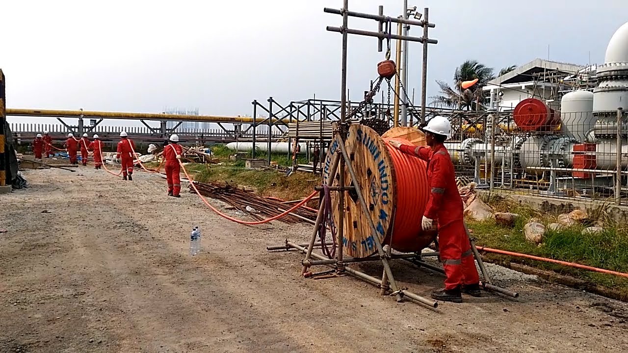 Oil and Gas Cable Pulling | Cable Laying | Cable Installation