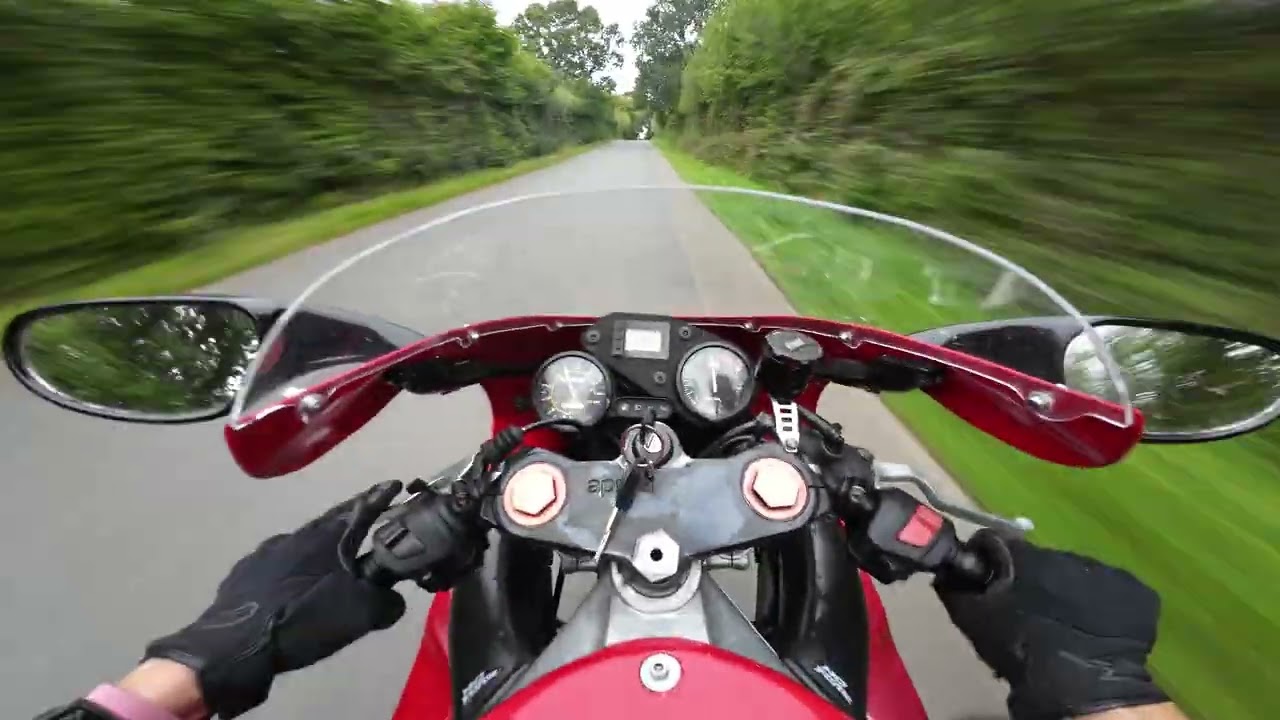 Aprilia rs 125 2 STROKE  Full Power! AGRESSIVE RIDING
