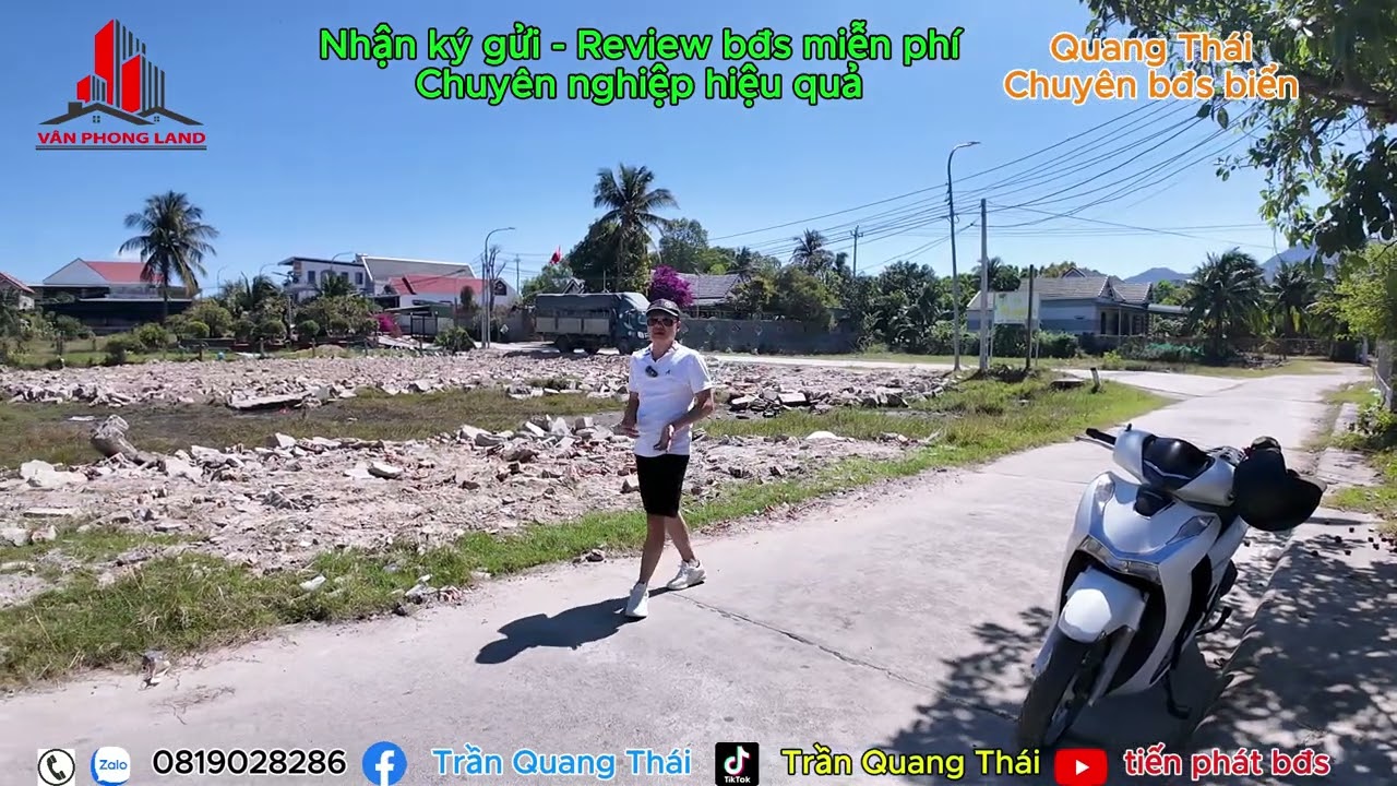 Đất biển dốc lết vị trí đẹp. Cận biển.khu dân cư hiện hữu.