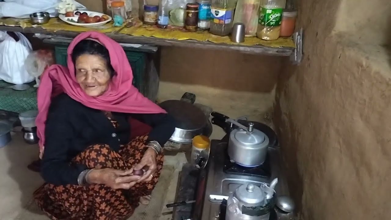 दोस्तो घर वापसी थी,मगर बारिश वा गाड़ी नहीं मिलने के कारण ससराल मे ही रुकना पड़ा, 