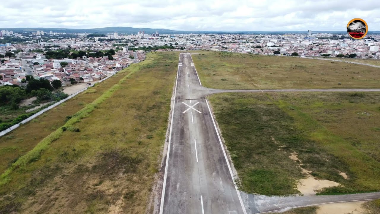 ANTIGO AEROPORTO DE VITÓRIA DA CONQUISTA VOO DE DRONE PELA PISTA