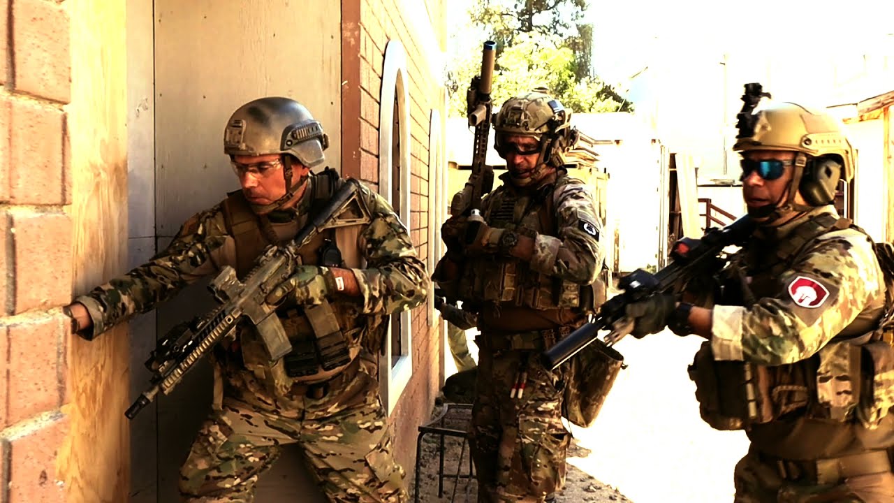 Hollywood Combat Adventures - Drop into the action