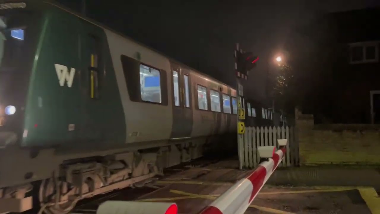 Watford North Level Crossing, Hertfordshire (20/02/26) 