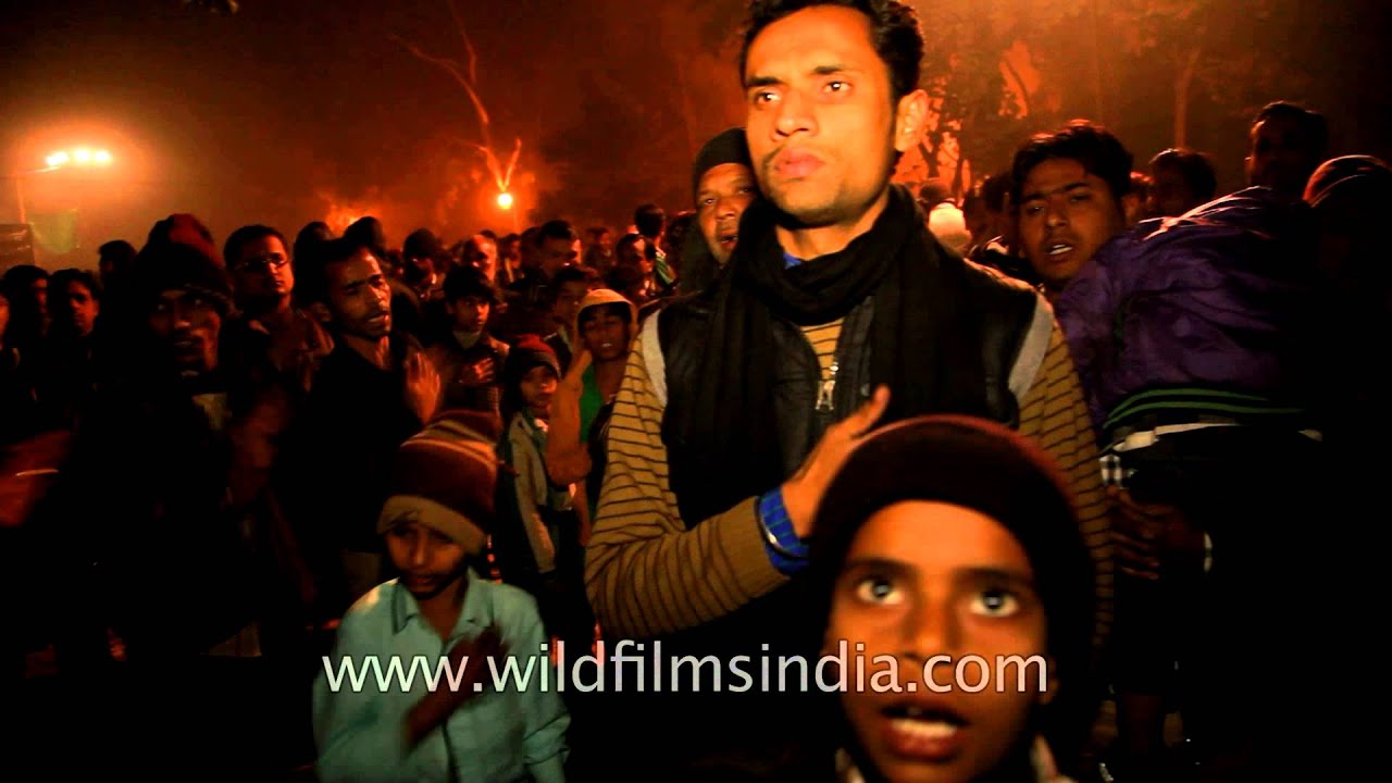 Shia muslims bring out the procession of Chup Tazia in National capital