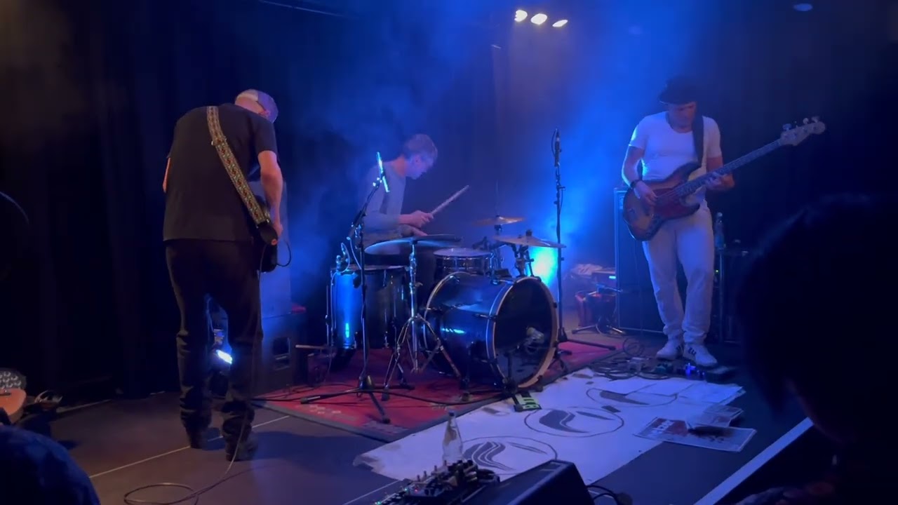Netzer - Italian Fireflies [Live @ Merlin, Stuttgart]