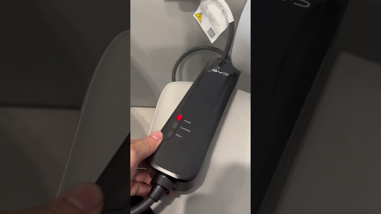 วิธีใช้งานที่ชาร์Ac Portable charger BYD Dolphin #สอนให้รู้ว่า #ชาร์จไฟฉุกเฉิน