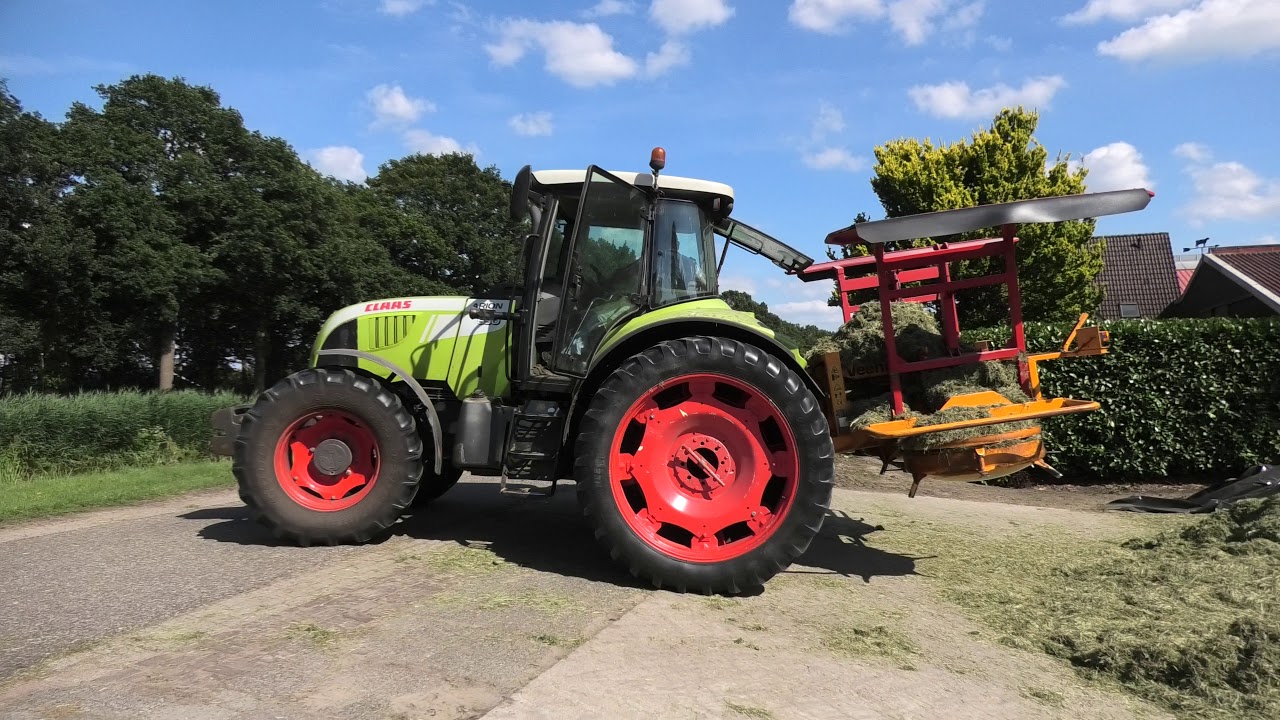 GRAS KUILEN MET CLAAS AXION 800 STRAUTMAN GIGA-VITESSE CFS 4001 CLAAS ARION 630 VEENHUISKUILVERDELER