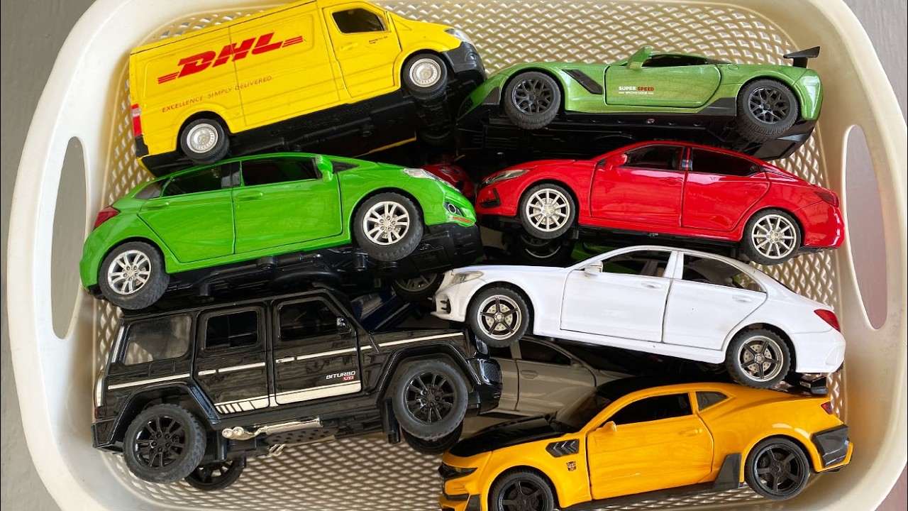 Коробка, полная литых моделей автомобилей, Top Toys Cars, Brabus, Camaro, Nissan, DHL, Mercedes B...