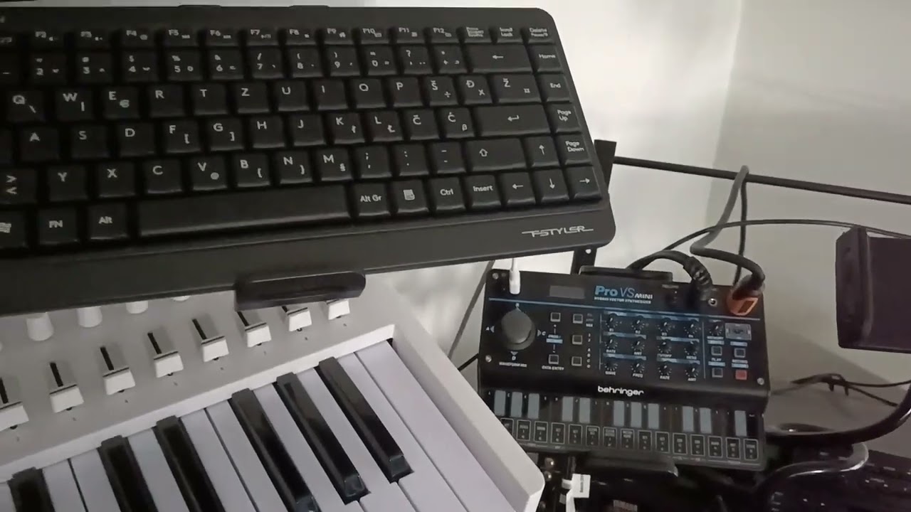 My mini home studio - DjusaStudio 