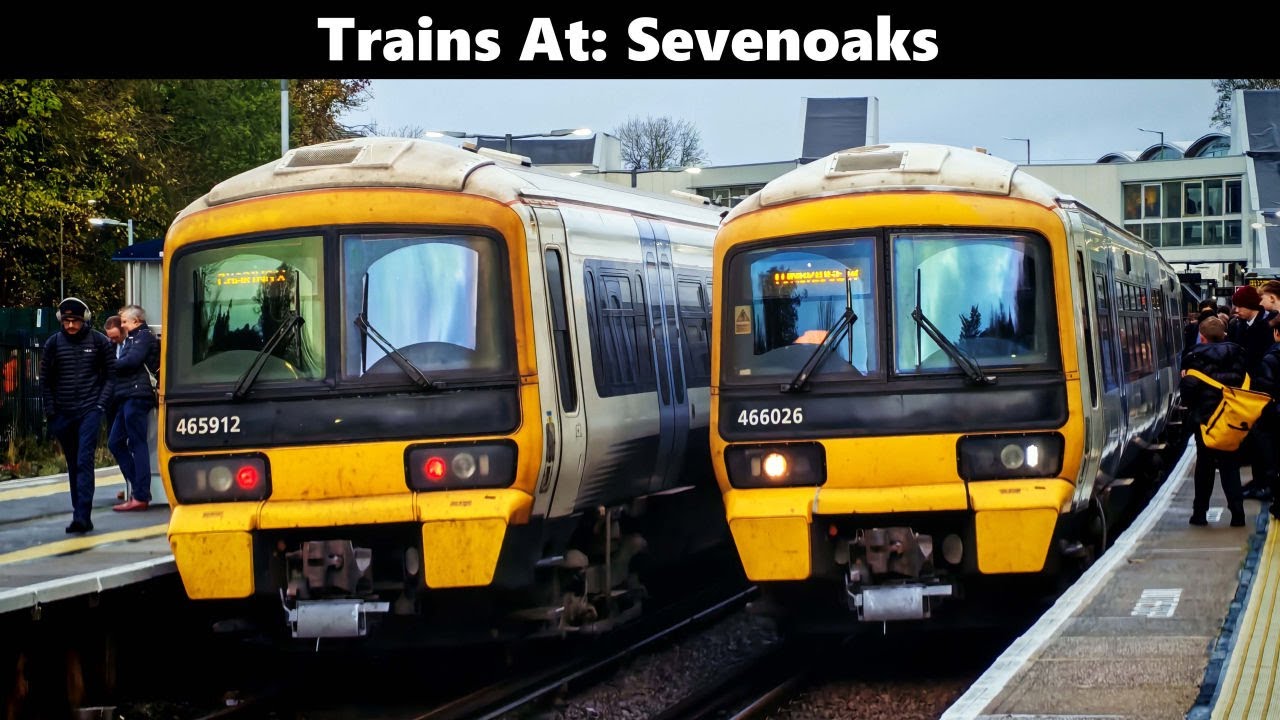 Trains At: Sevenoaks (Ft: @Brandonwillson3 , @rnghpvlogs8301 , & @DurandalDxD  + 1) 11/11/2025