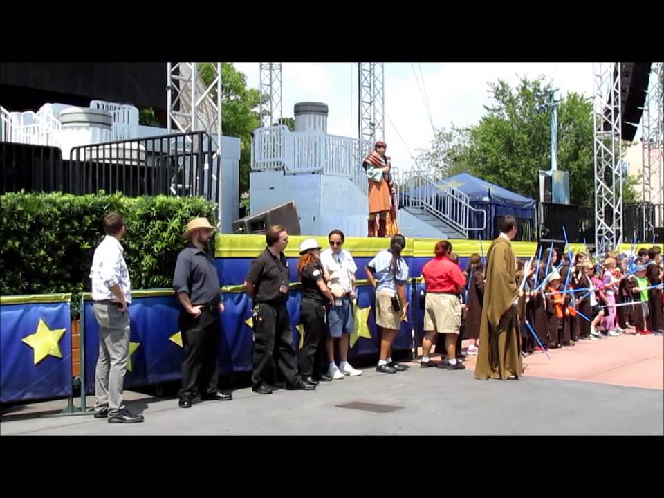 Star Wars Weekends 2014 Motorcade with Warwick Davis and more