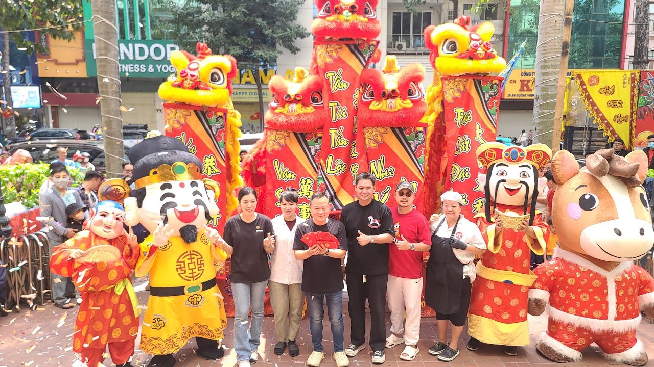 Trưa Mùng 6 Tết 2026, Full Show Hào Dũng Đường ở An Đông Plaza - Linh Vật Kim Mã độc đáo mới lạ