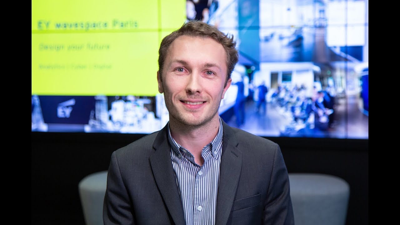 Découvrez EY avec Charles, Consultant Performance et Transformation