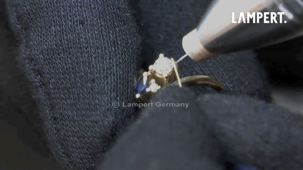 PUK Welding device – Rebuilding a claw of a diamond ring / Krappe aufbauen