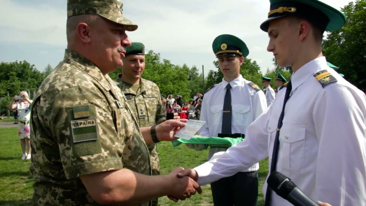 Відбувся перший у Хмельницькому випуск ліцеїстів-прикордонників