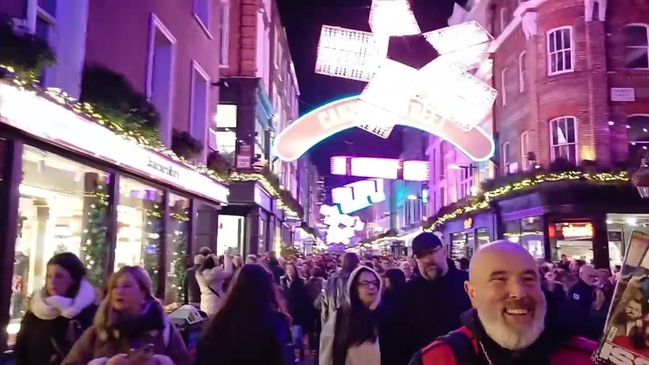 Como está  a Decoração  Natalina em Londres? Luzes, decoração,  magia Natalina