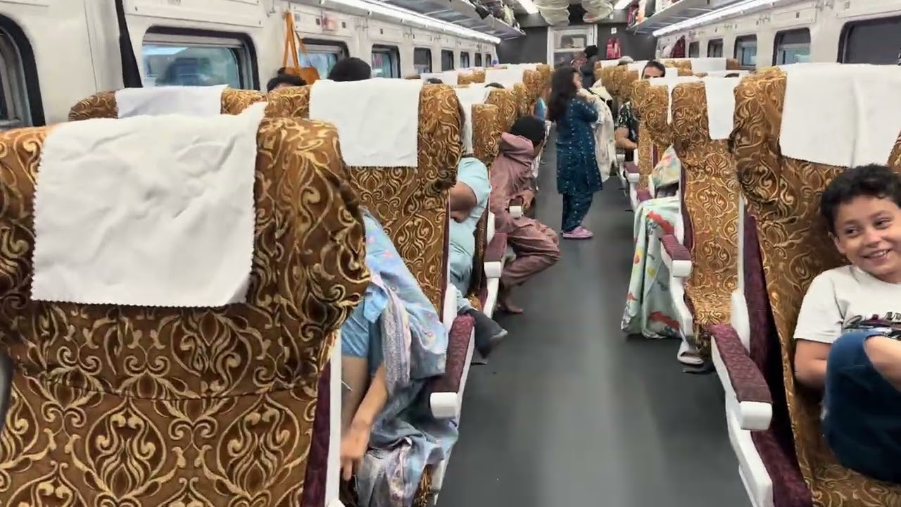 Greenline Train Pakistan | Rawalpindi to Rohri | Coach 12 AC Business Class IU6 | Premium Train 4K