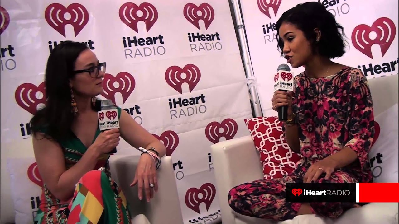 Jhene Aiko Interview @ Lollapalooza