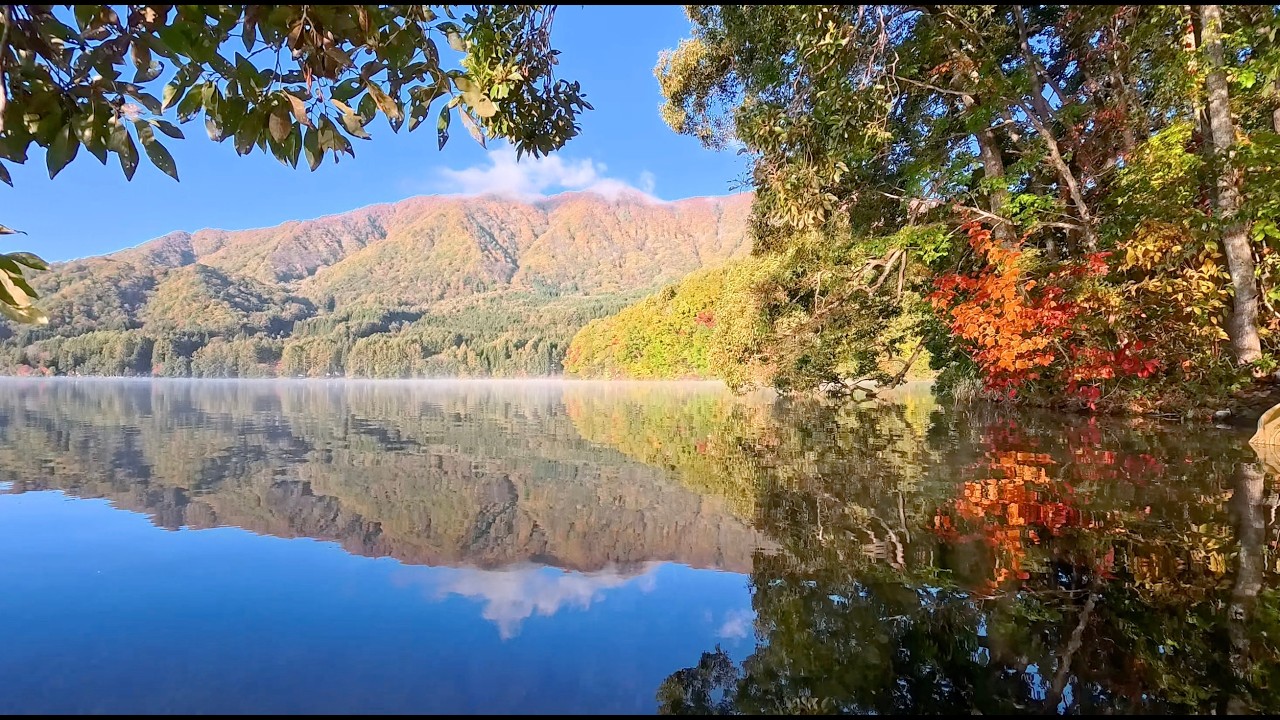 癒し4K映像 528HzリラックスピアノBGM 青木湖をSUPからの流れゆく幻想的な風景　オリジナル音楽　超高画質