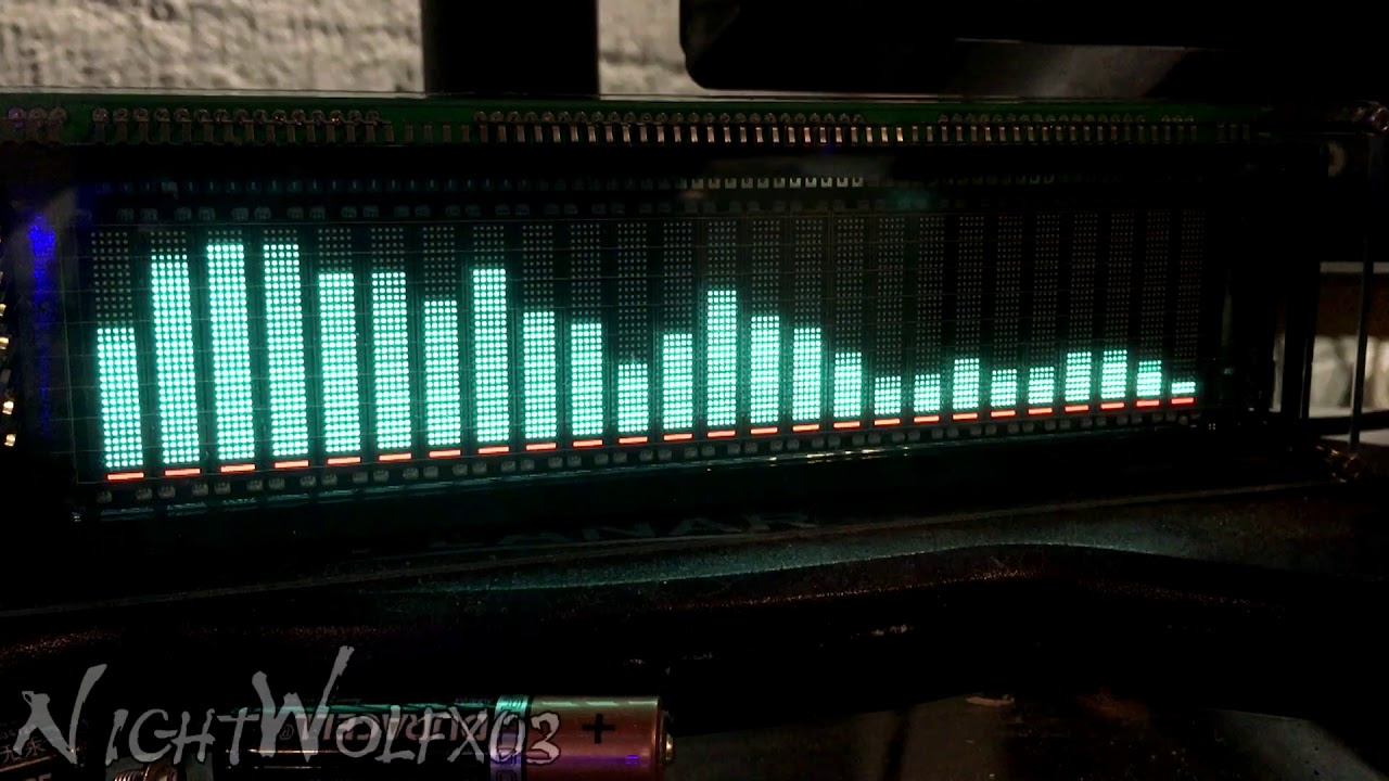 AK2515 Audio Spectrum Analyzer - Eye Candy For My Desk, Demo #1