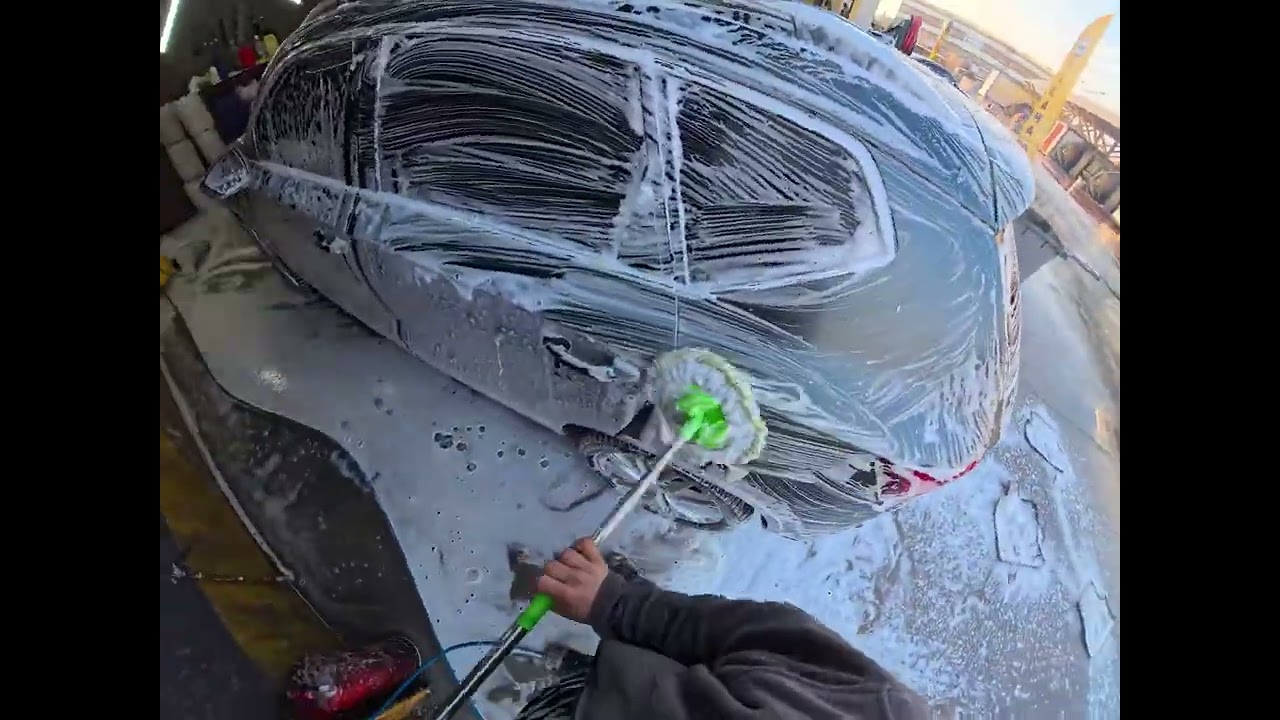 “Kimse Böyle Yıkamıyor! Araba Dışı Temizlik Tekniği 😳🚗✨”