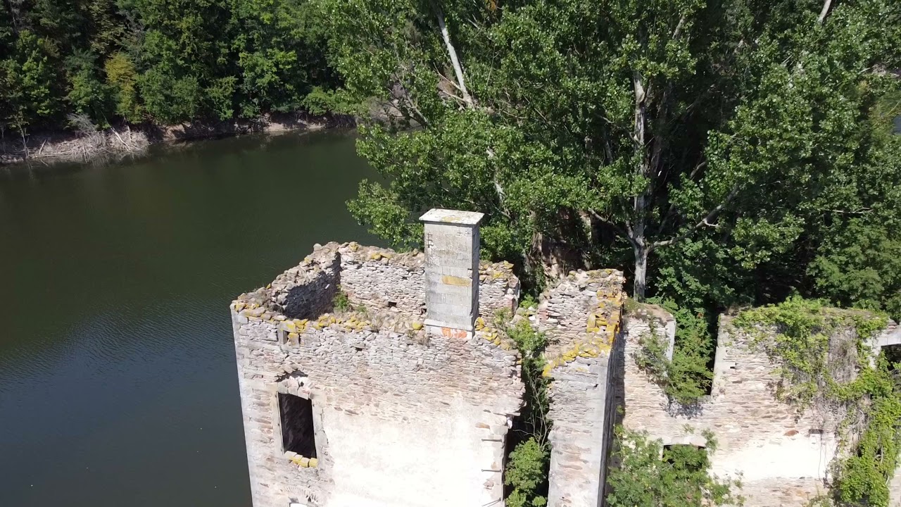 Des Cascades d'Arifat au Château de Grandval (Randonnée improvisée)