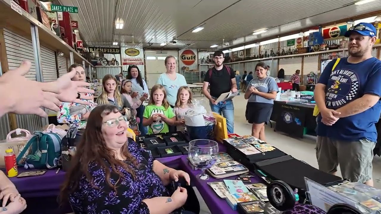 We Tried Vending At a Pin Event For The first time! | Pennsylvania Pin Trading event