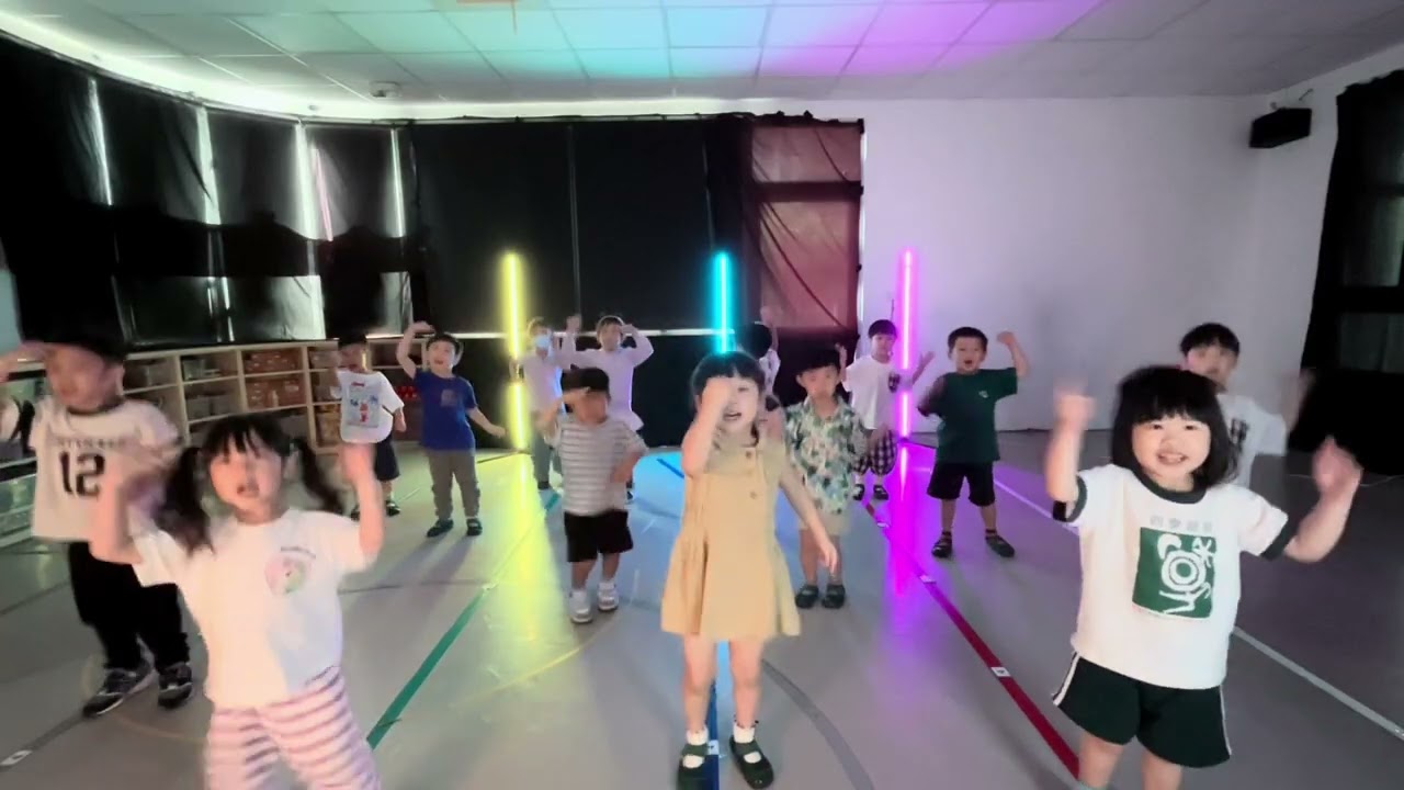 小班流行舞蹈成果展 #心電心