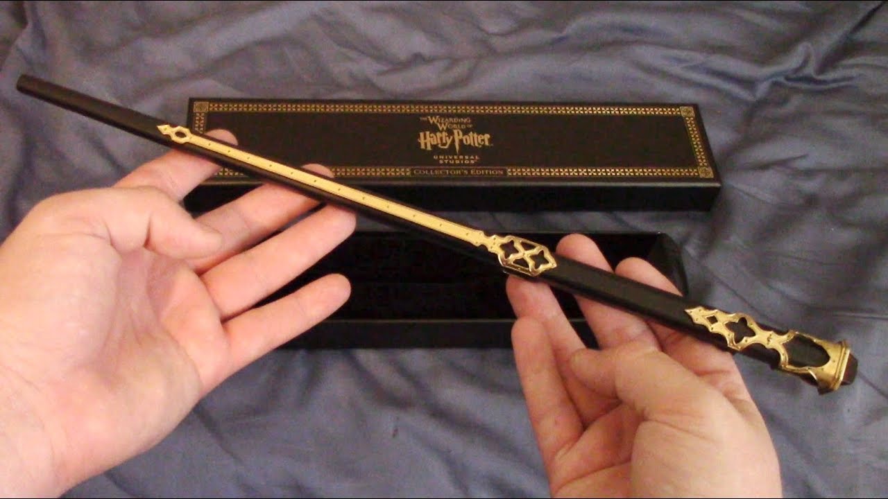Wizarding World of Harry Potter 2019 Collector's Edition wand