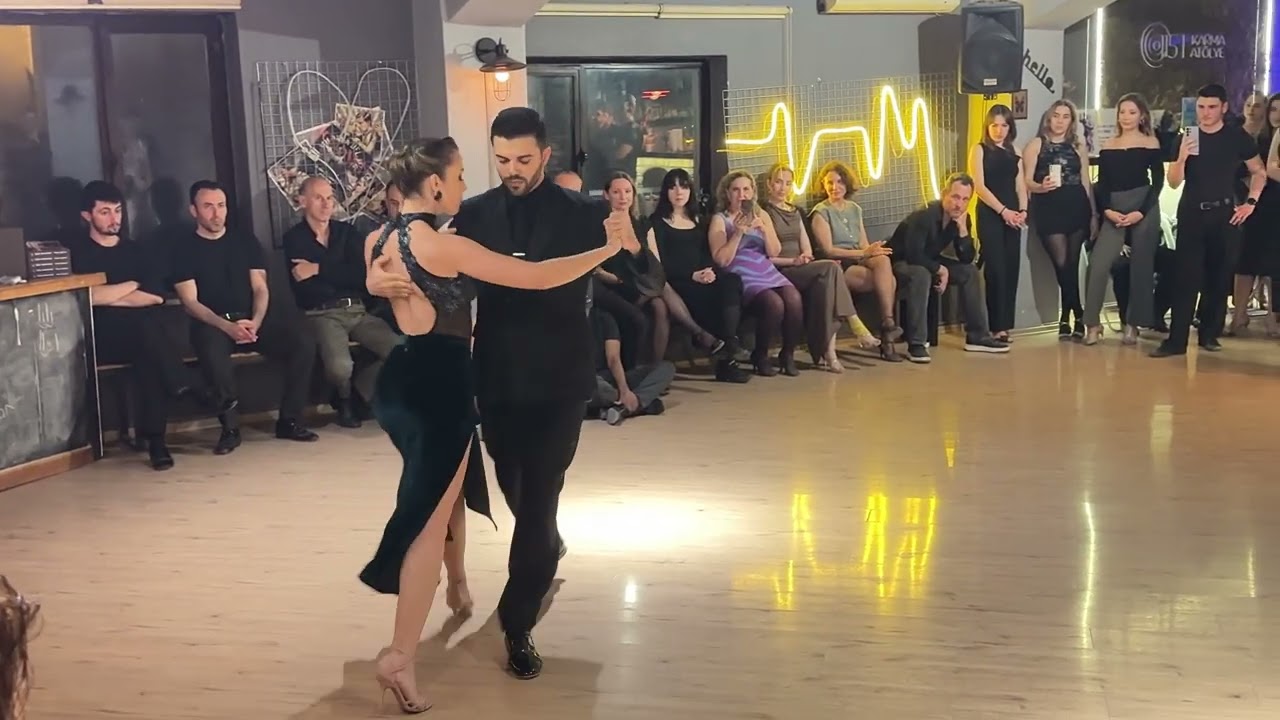Oğulcan Atasever & Ayşe Gençalp - Pescadores de Perlas, Florindo Sassone Y Su Orquesta