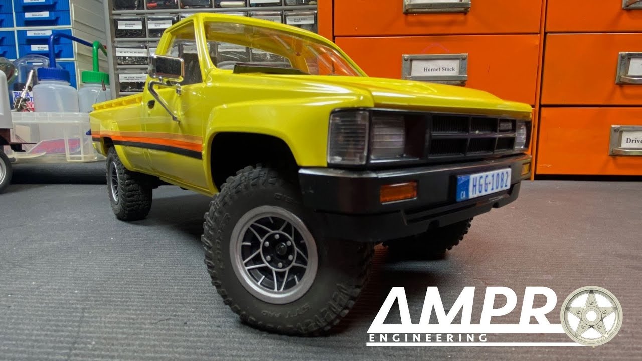e343: FMS 83 Toyota Hilux - The Buyers Guide Series