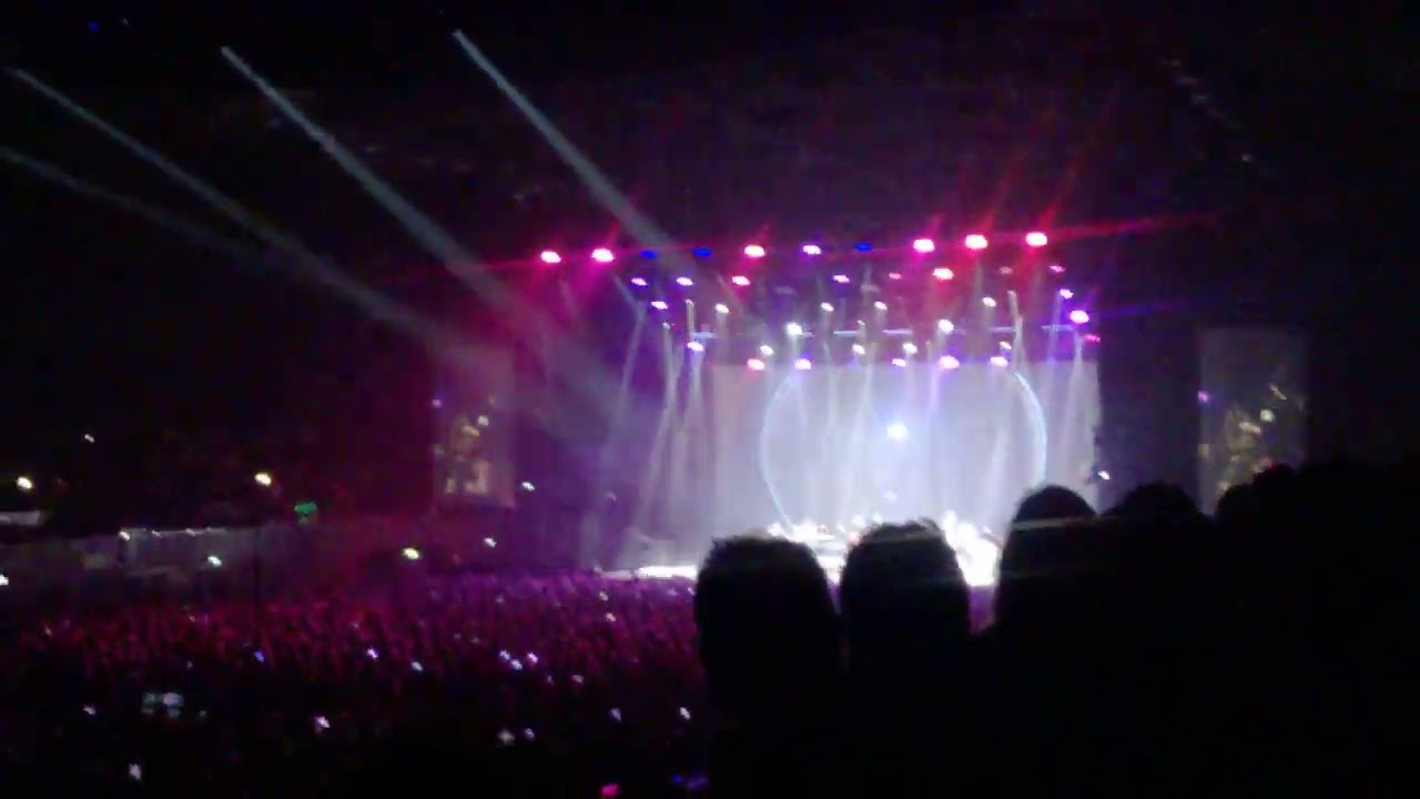 ROXETTE 01DEC25 WEMBLEY ARENA, Intros & Joyride