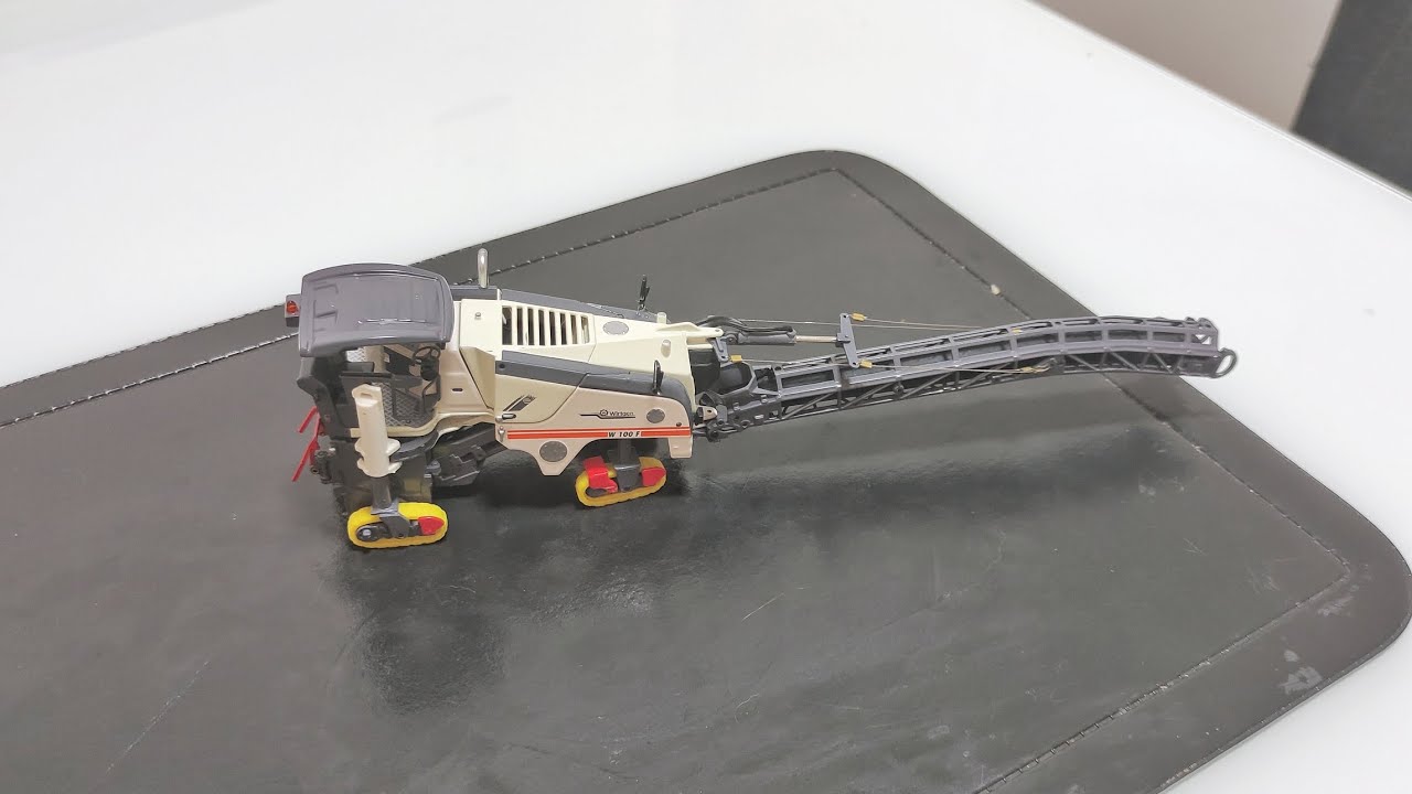 Fresadora de asfalto W100F Wirtgen - Escala 1/50 - Marca NZG