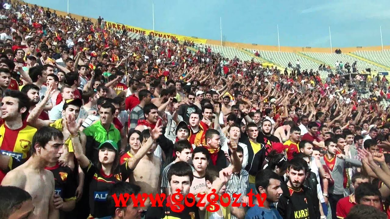 Göztepeli Taraftarlarımızın Bucaspor Taraftarlarını Makaraya Aldığı Anlar