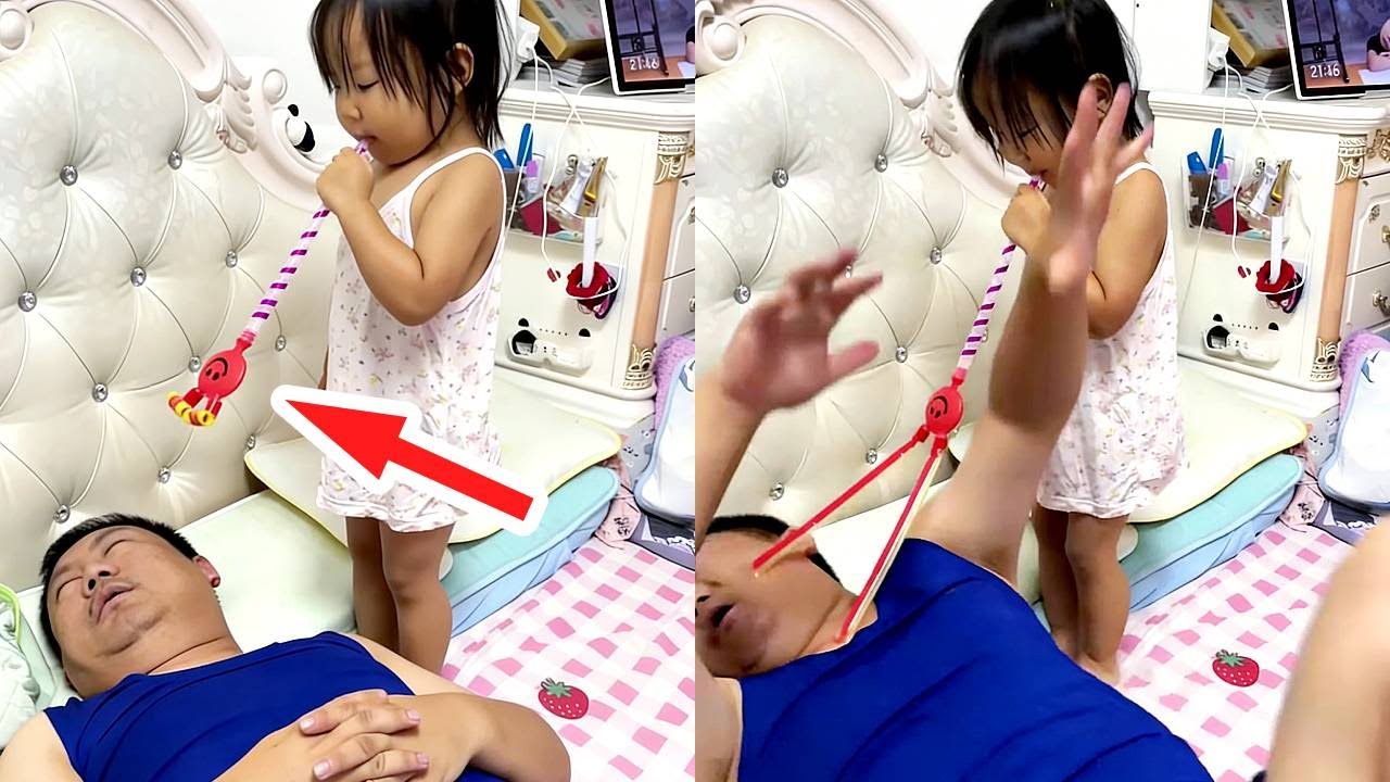 爸爸的叫醒服務！被玩具嚇到坐起來  #最暖親子陪伴 #男人帶娃系列 #爹帶娃 #在家陪娃日常