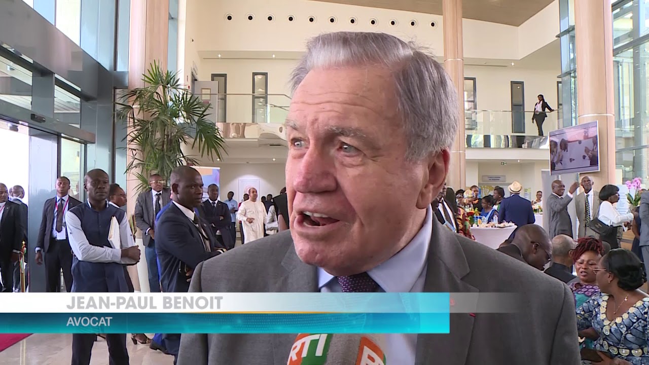 Réaction des stars invitées lors de l'inauguration de l'hôpital Mère - Enfant de Bingerville
