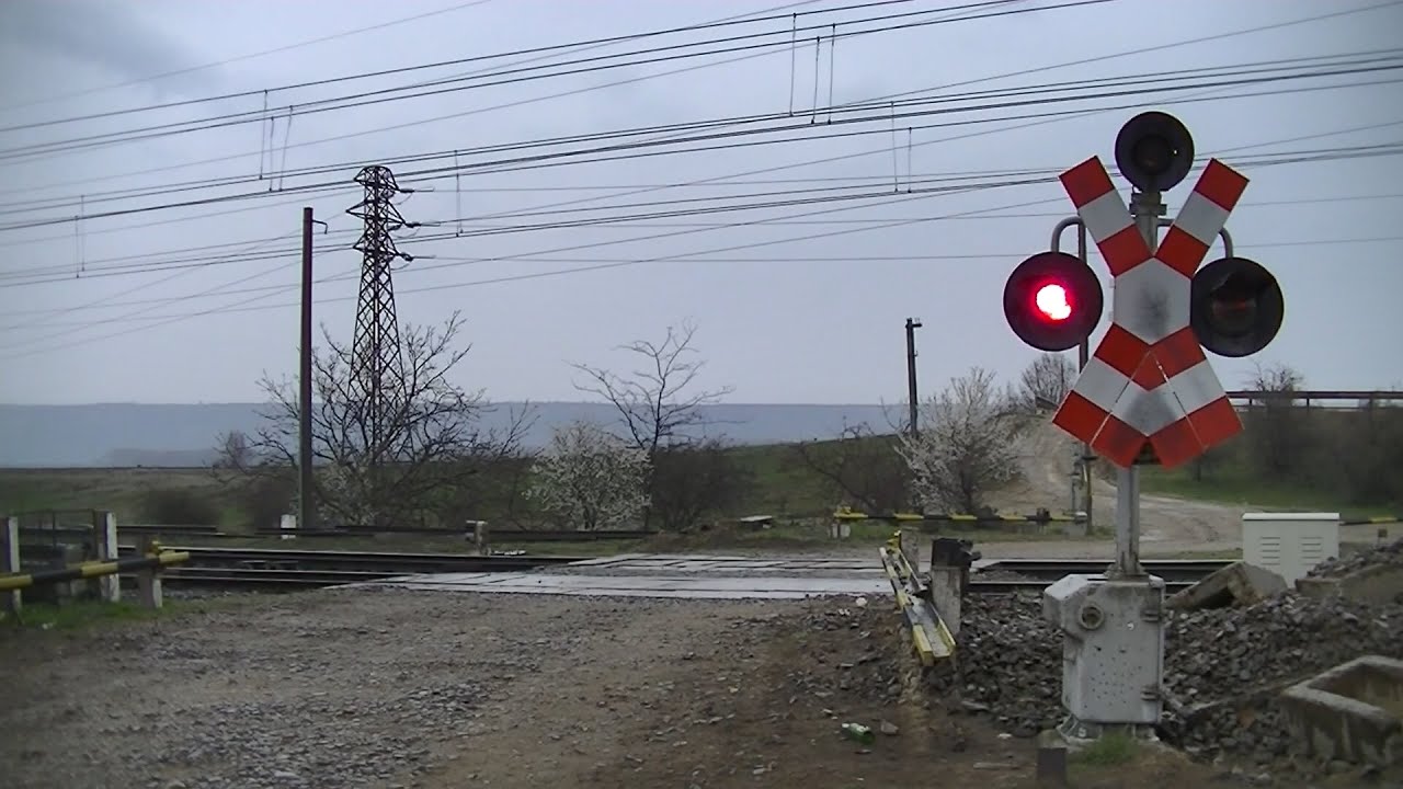 Spoorwegovergang Pădureni (RO) // Railroad crossing // Trecere la nivel