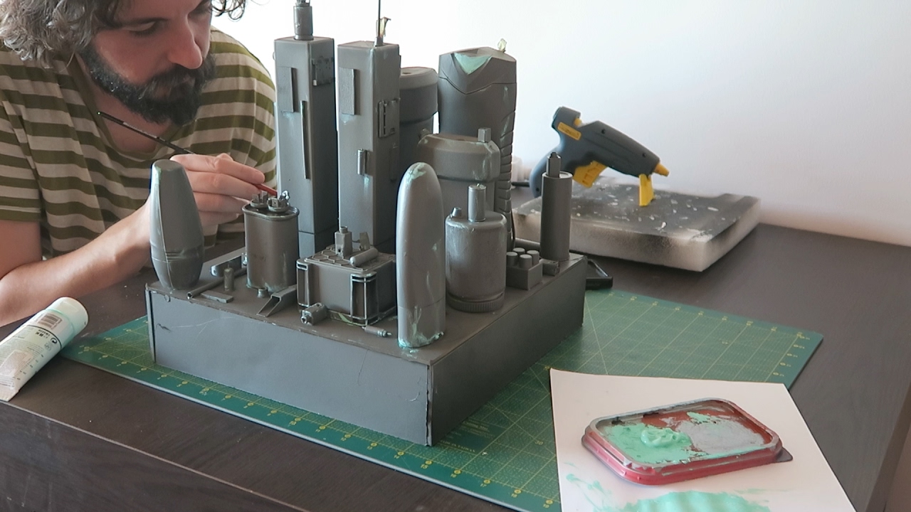 AOTCO Tutorial: How to make and shoot a futuristic city miniature - part 1