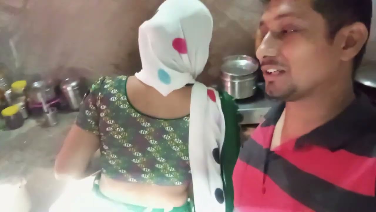 Madam ko lagani Hai tile vah bhi kitchen mein 🤣💎