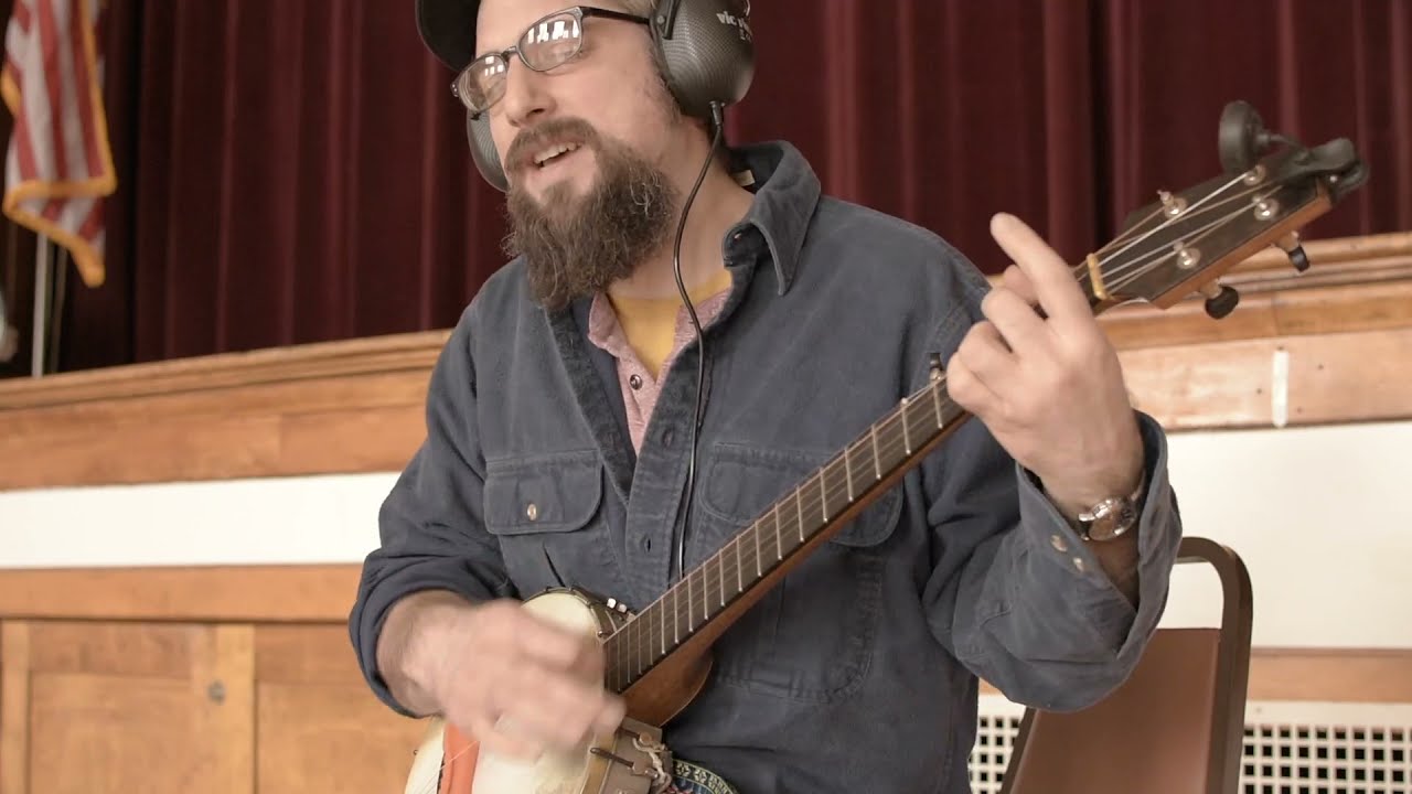 'Hemlock High' - original song by Benny Bleu on Clawhammer Banjo