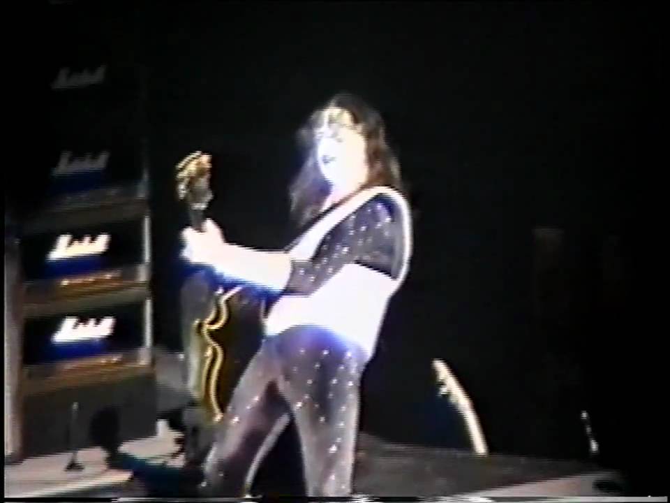 KISS - Ace Frehley Guitar Solo - Chicago 1996 - Reunion Tour
