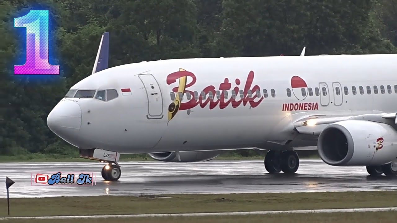 Rain Bro!! Kumpulan Pesawat Landing dan Takeoff di Bandara Sultan Syarif Kasim II Pekanbaru