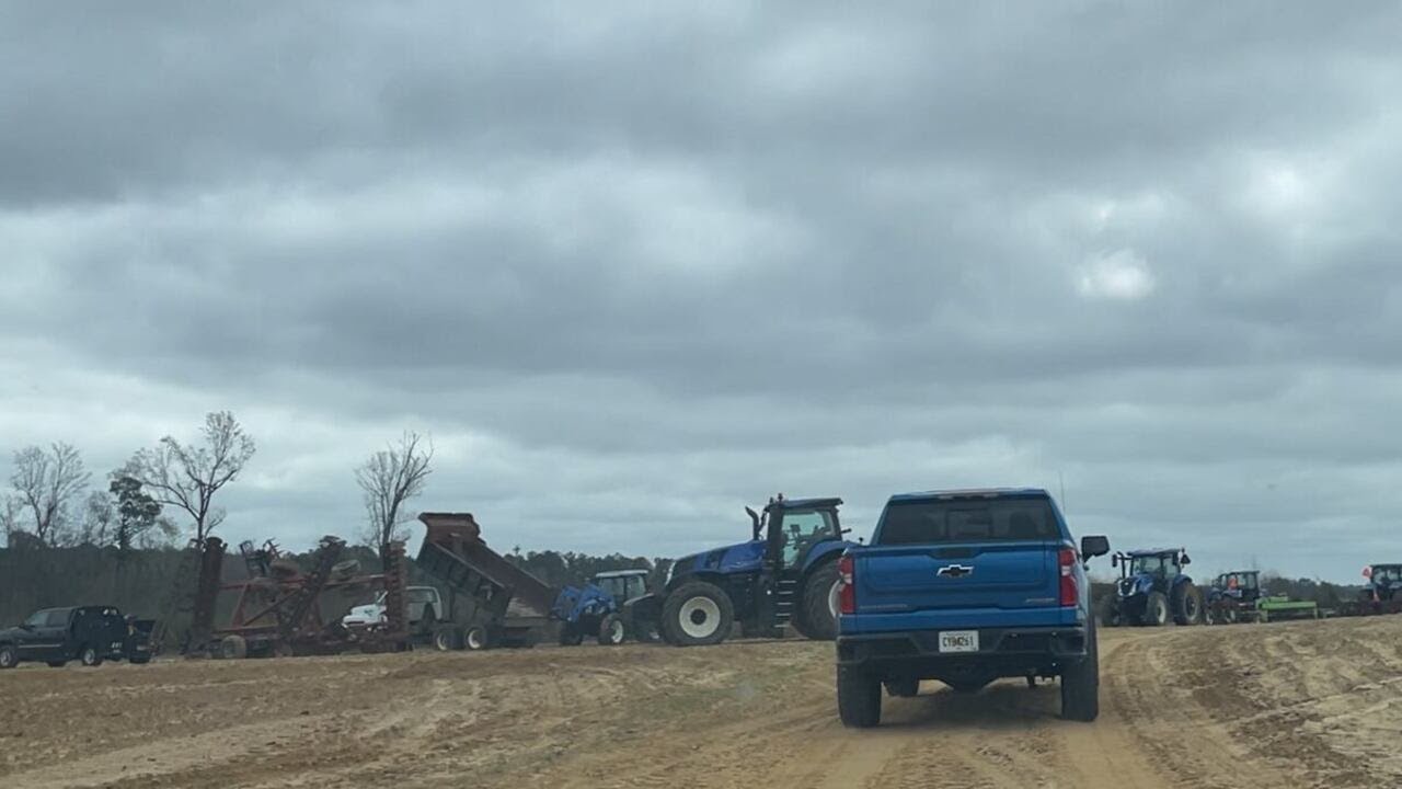Local farmers see federal aid, but say challenges remain